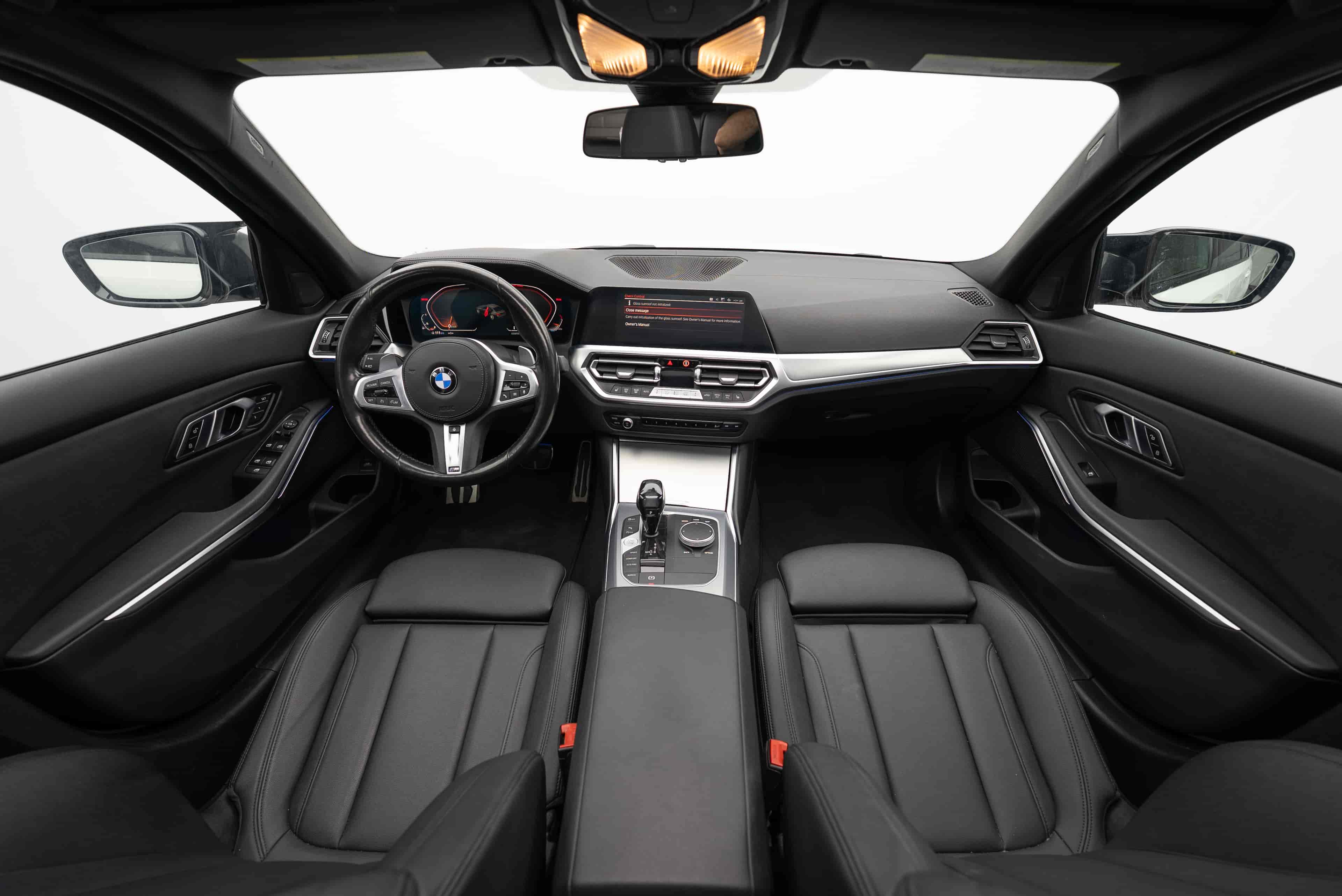 BMW 330i - 9