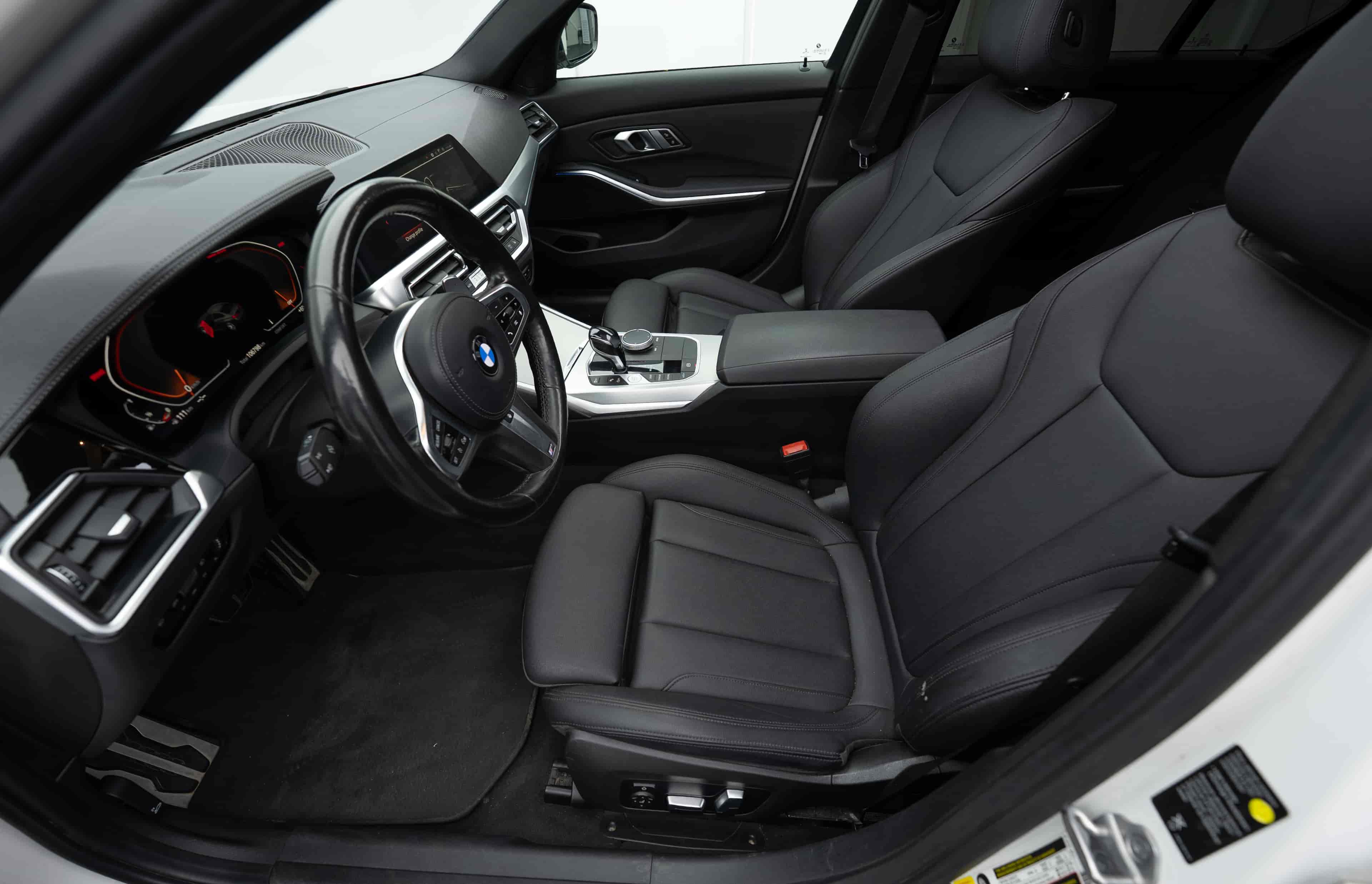 BMW 330i - 10