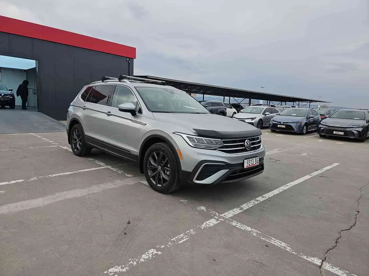 VOLKSWAGEN Tiguan - 3