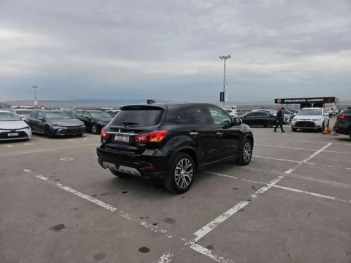 MITSUBISHI Outlander Sport - 4