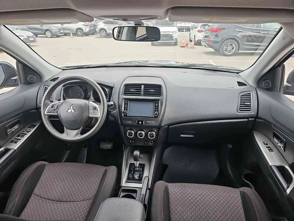 MITSUBISHI Outlander Sport - 9