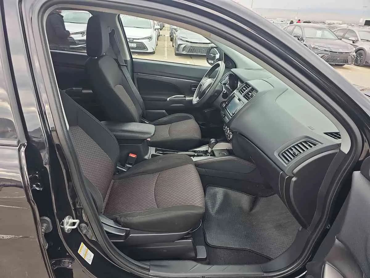 MITSUBISHI Outlander Sport - 10