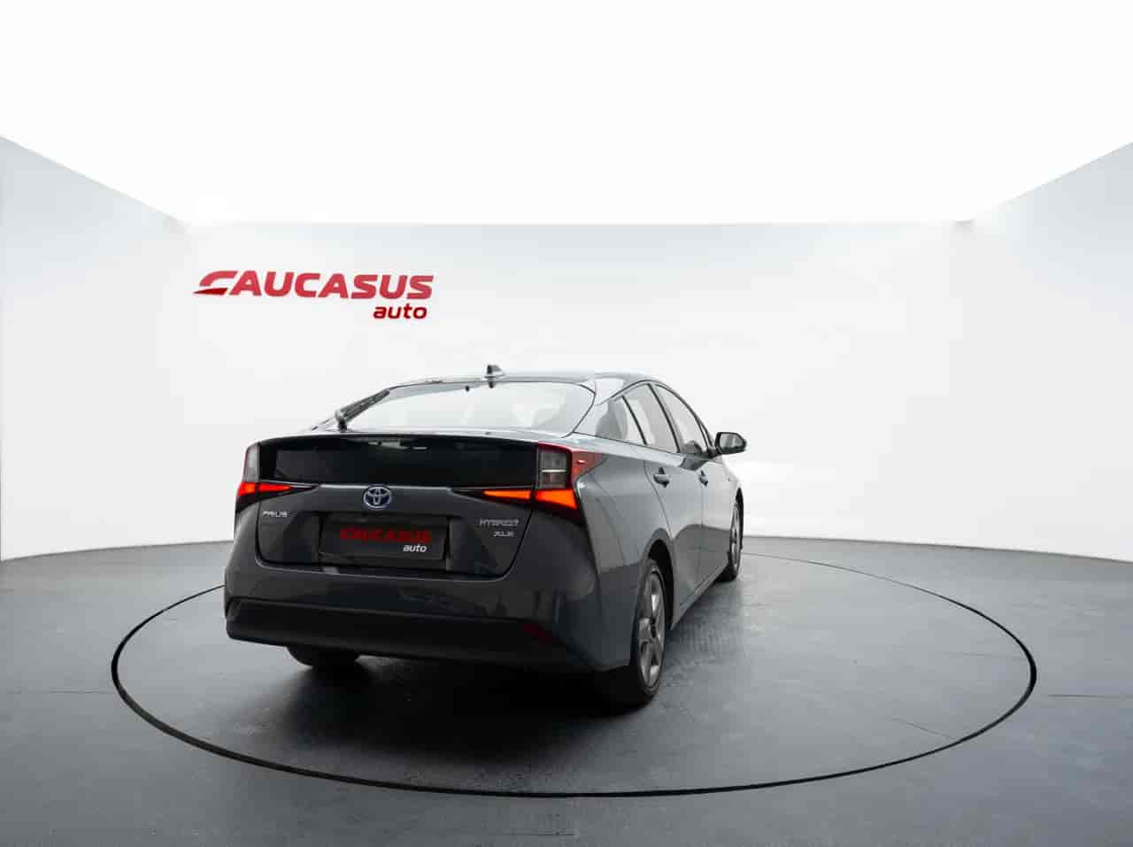 TOYOTA Prius - 4