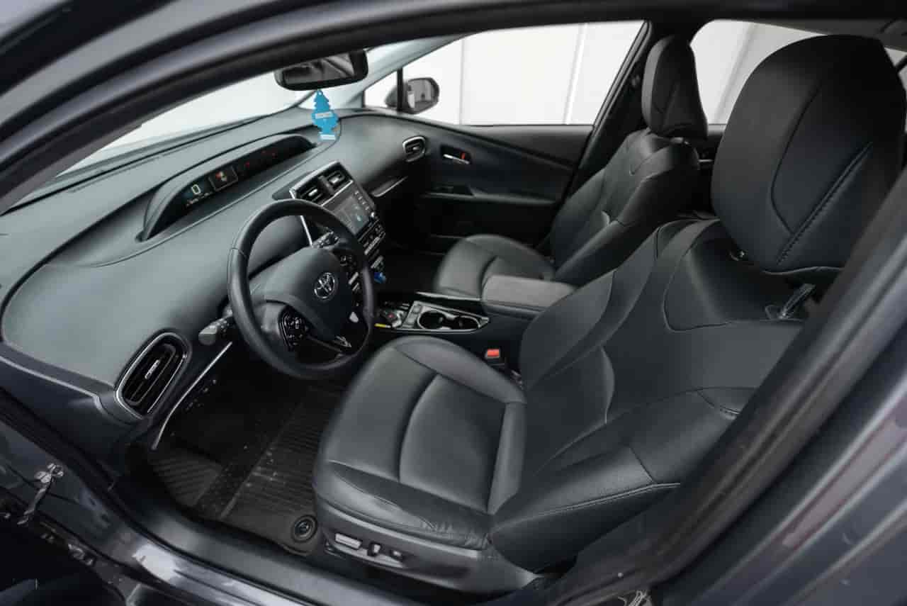 TOYOTA Prius - 10
