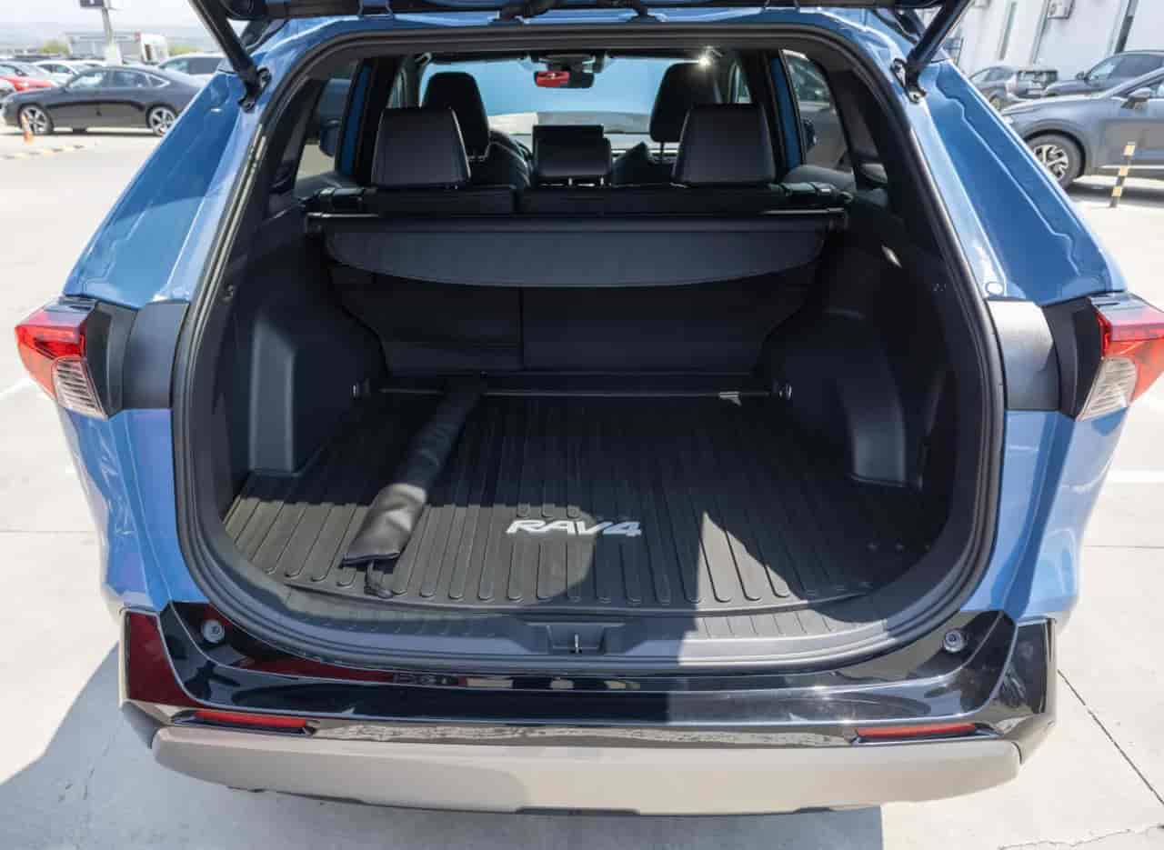 TOYOTA RAV4 - 10