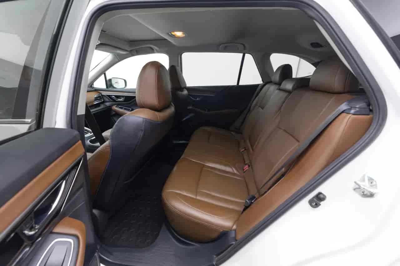 SUBARU Outback - 8