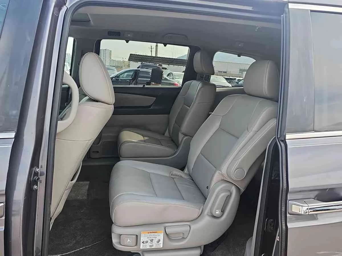 HONDA Odyssey - 7