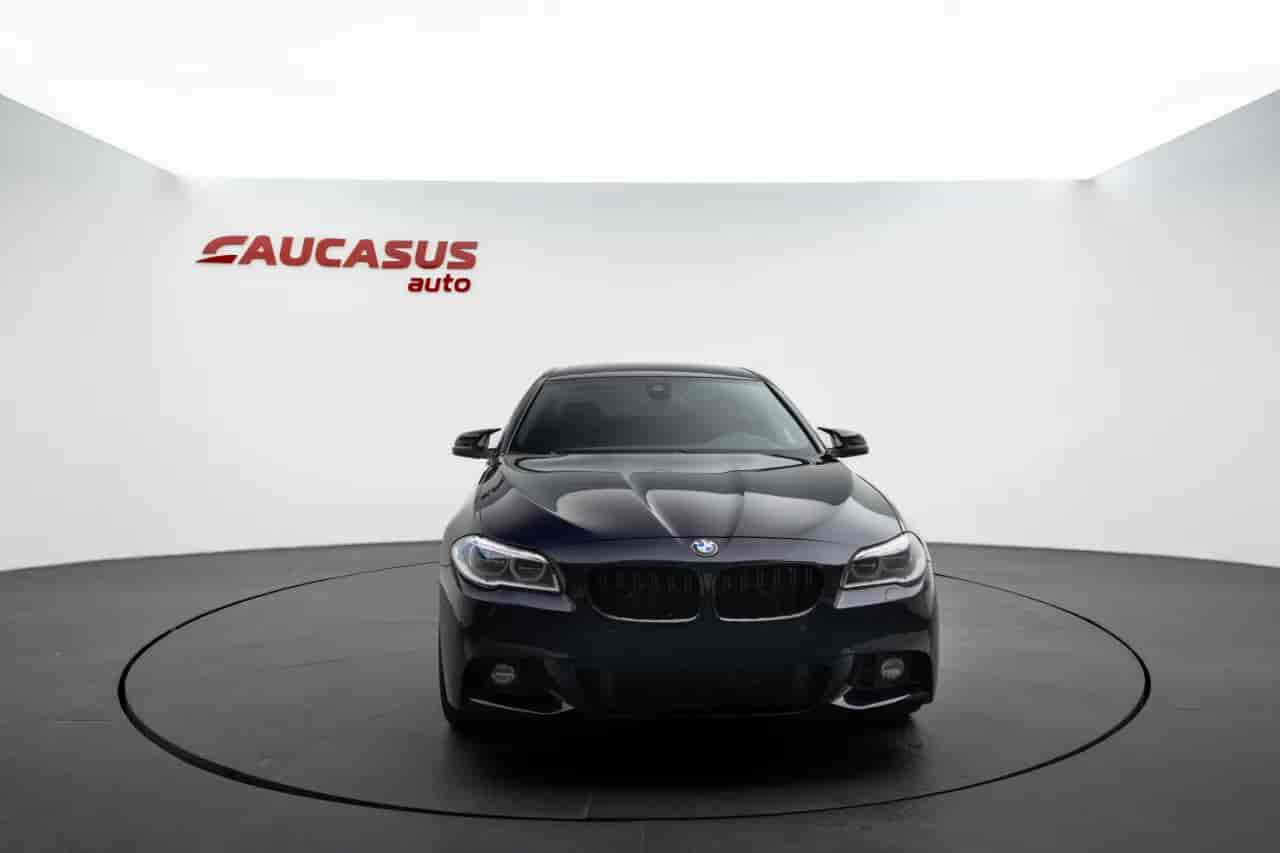 BMW 5-Series - 2