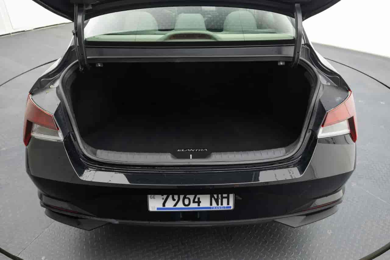HYUNDAI Elantra - 7