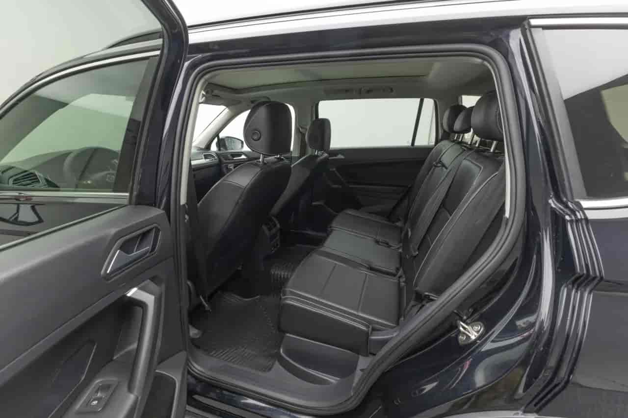 VOLKSWAGEN Tiguan - 8