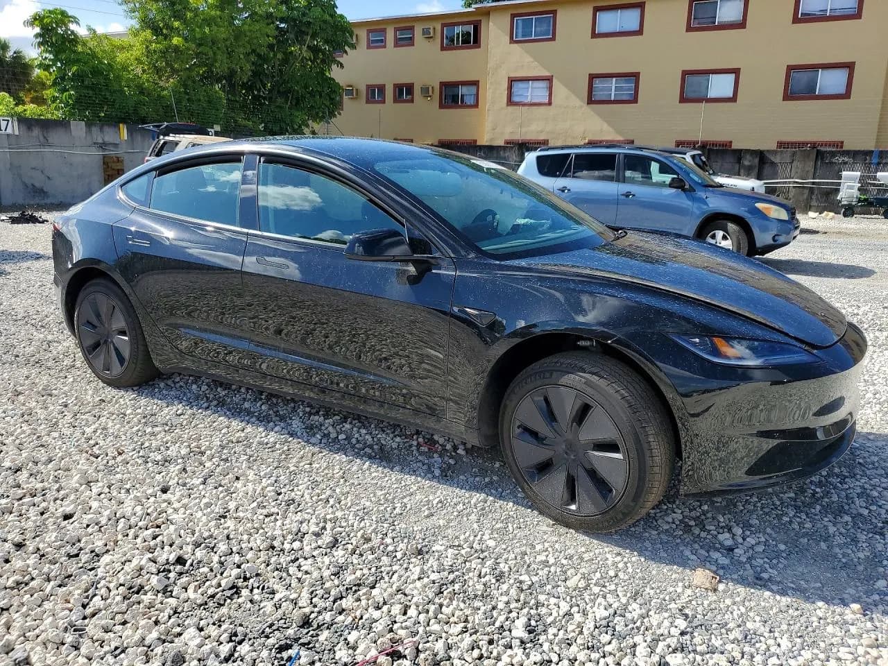 2026 TESLA Model 3