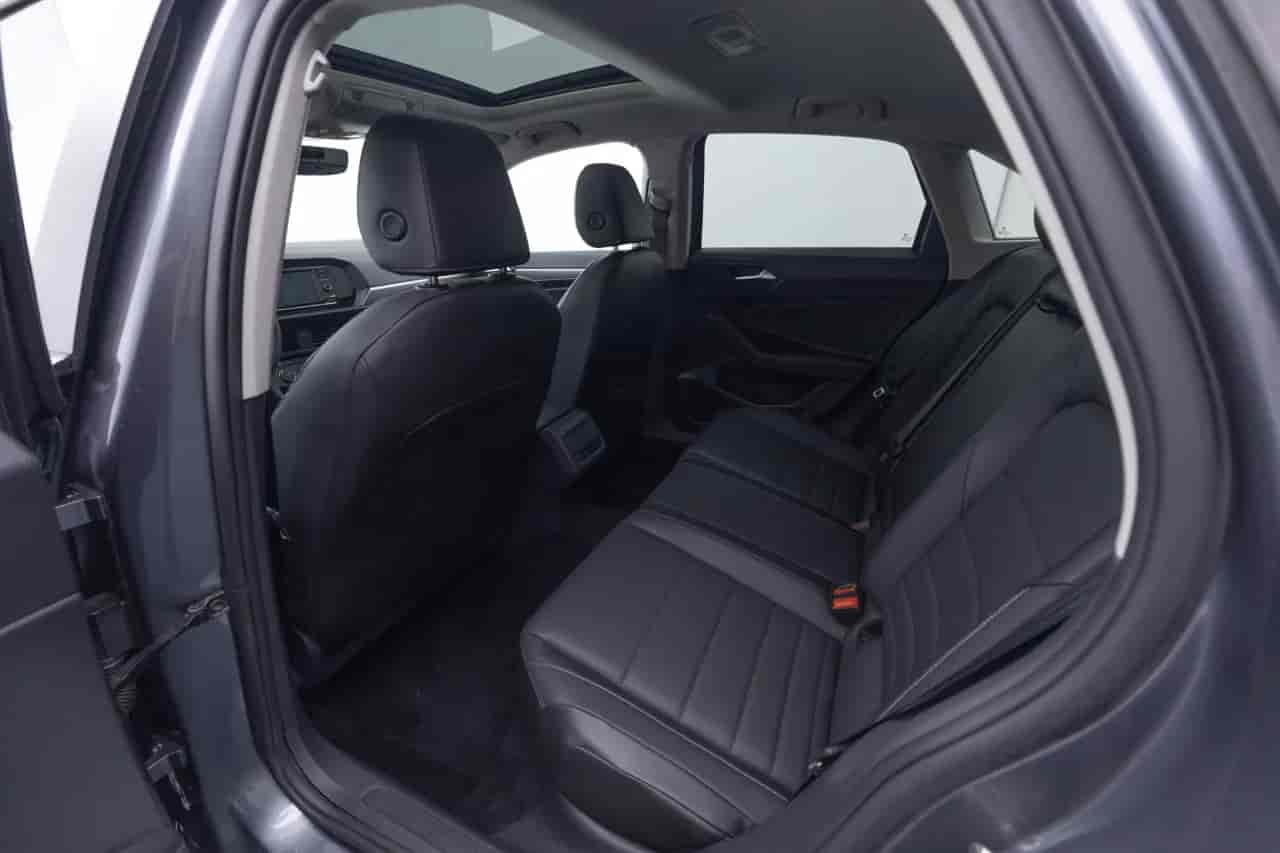 VOLKSWAGEN Jetta - 8