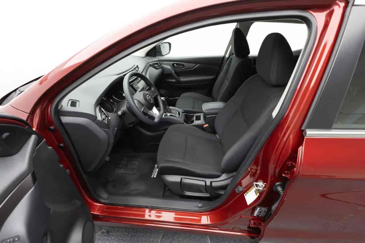 NISSAN Rogue Sport - 10