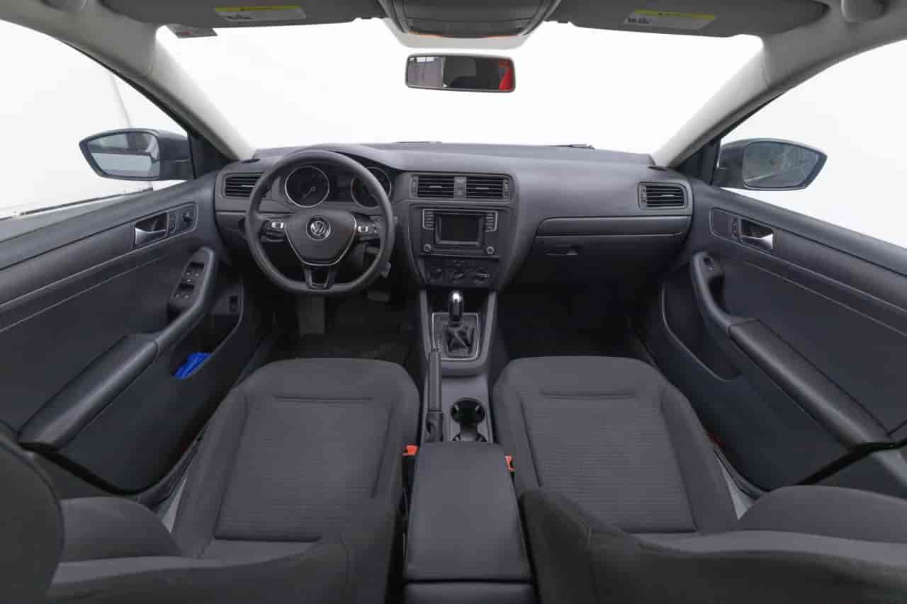VOLKSWAGEN Jetta - 9