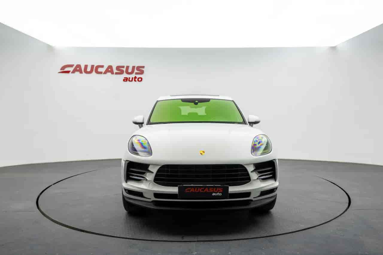 PORSCHE Macan - 2