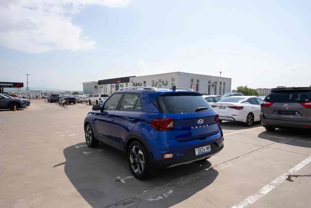 HYUNDAI Venue - 6