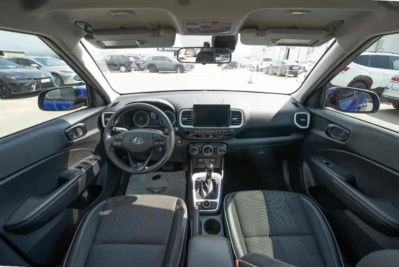 HYUNDAI Venue - 9