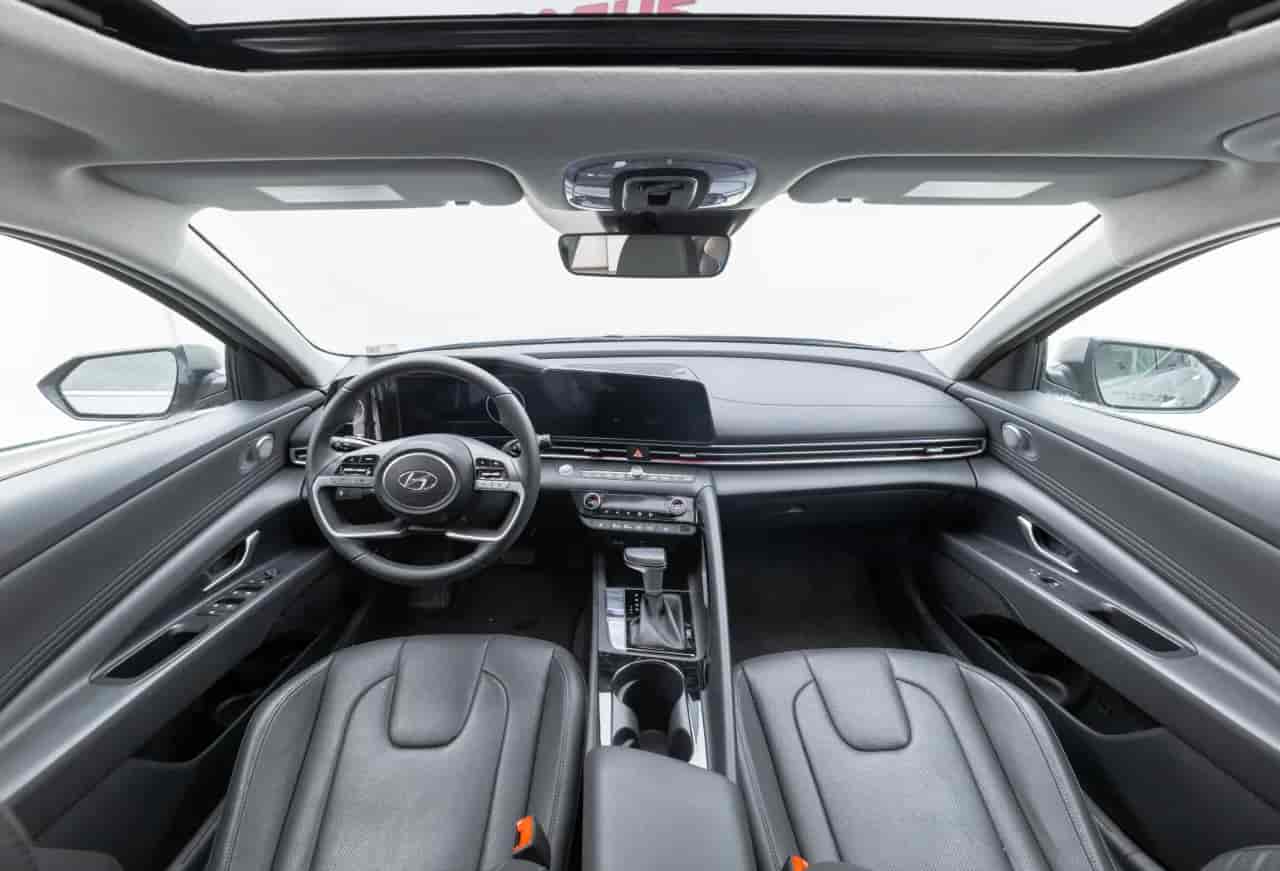HYUNDAI Elantra - 9