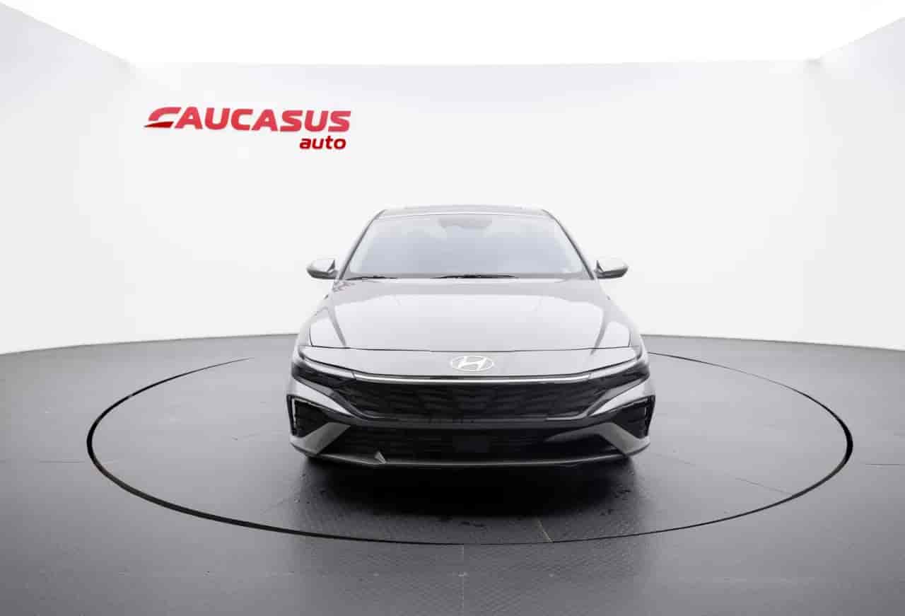 HYUNDAI Elantra - 2