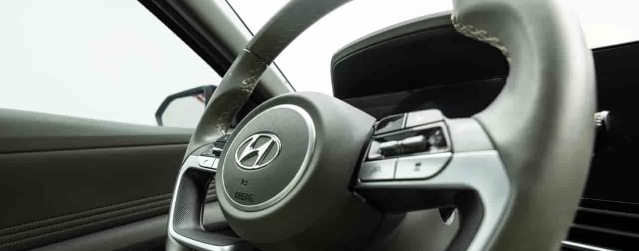 HYUNDAI Elantra - 10