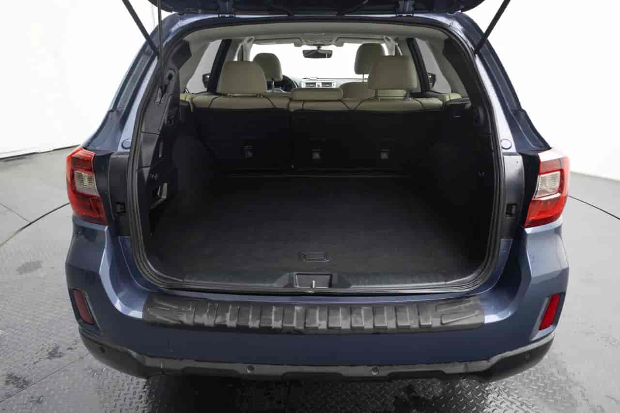 SUBARU Outback - 7