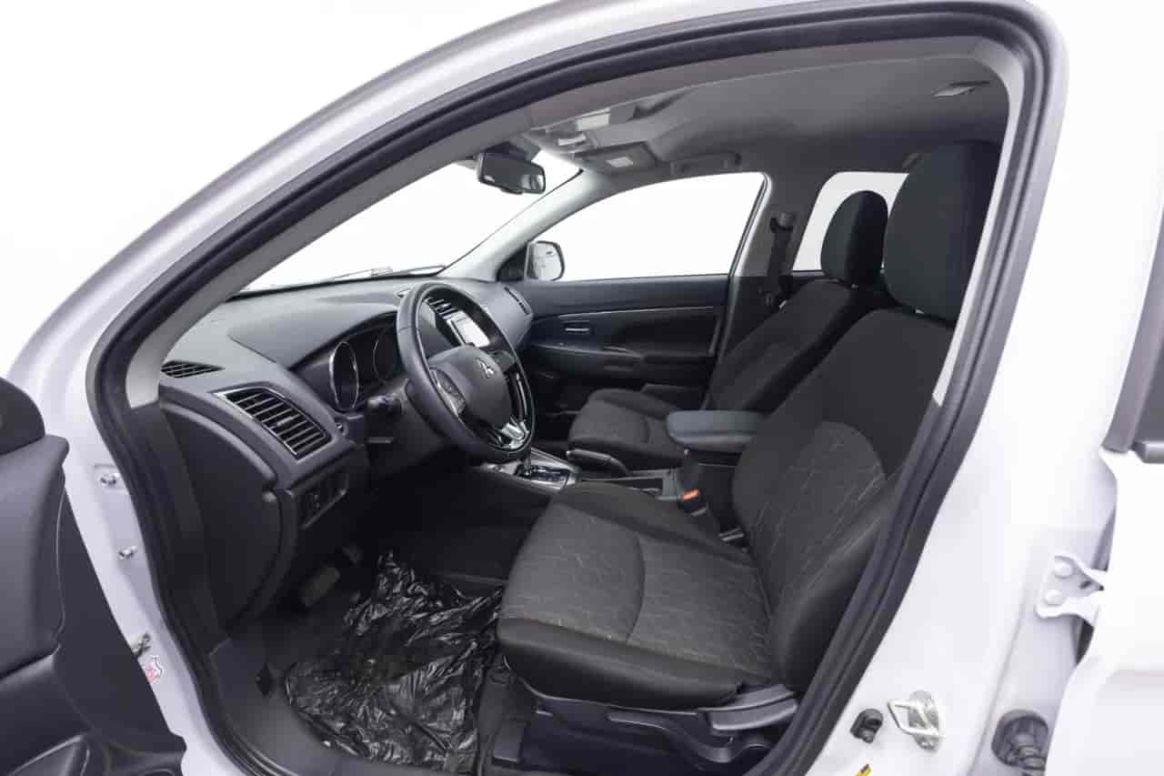 MITSUBISHI Outlander Sport - 10