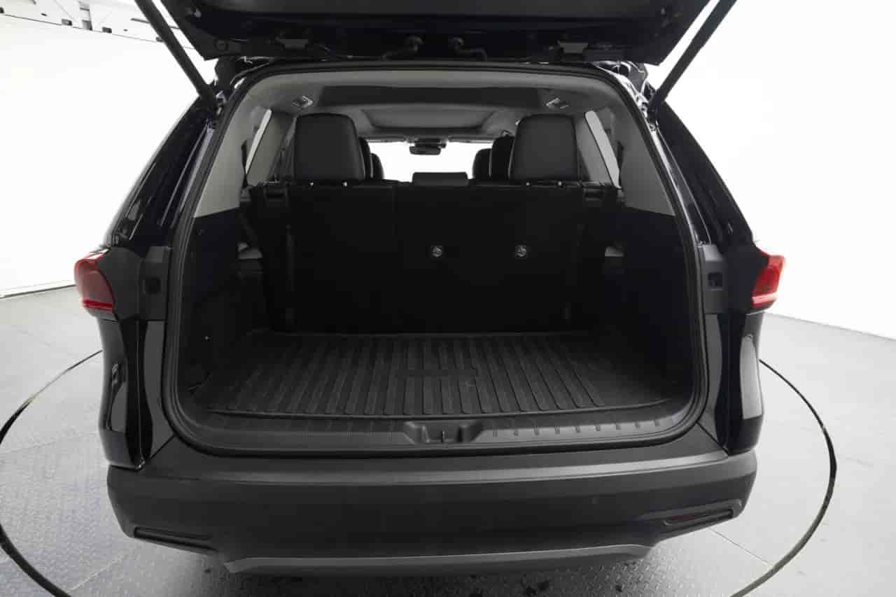 TOYOTA Grand Highlander - 7