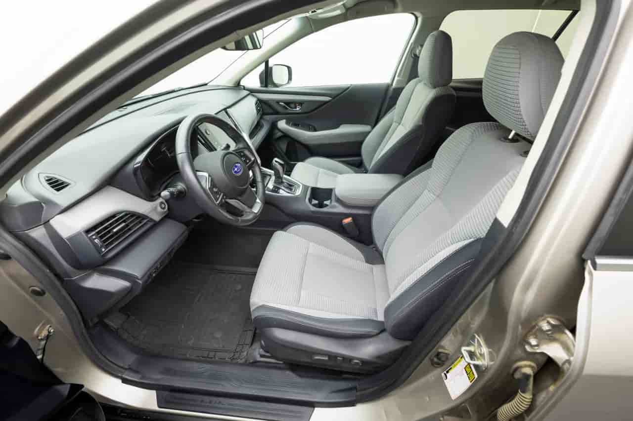 SUBARU Outback - 10
