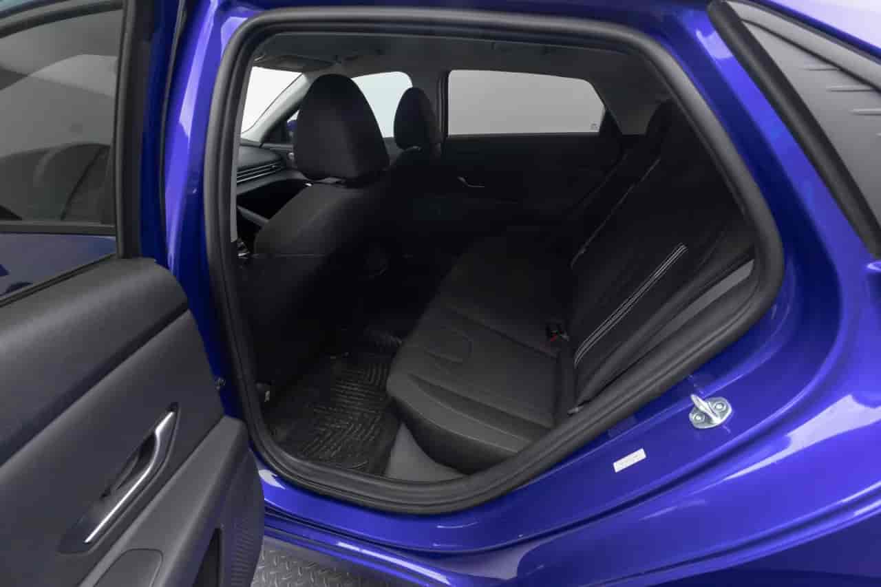 HYUNDAI Elantra - 8