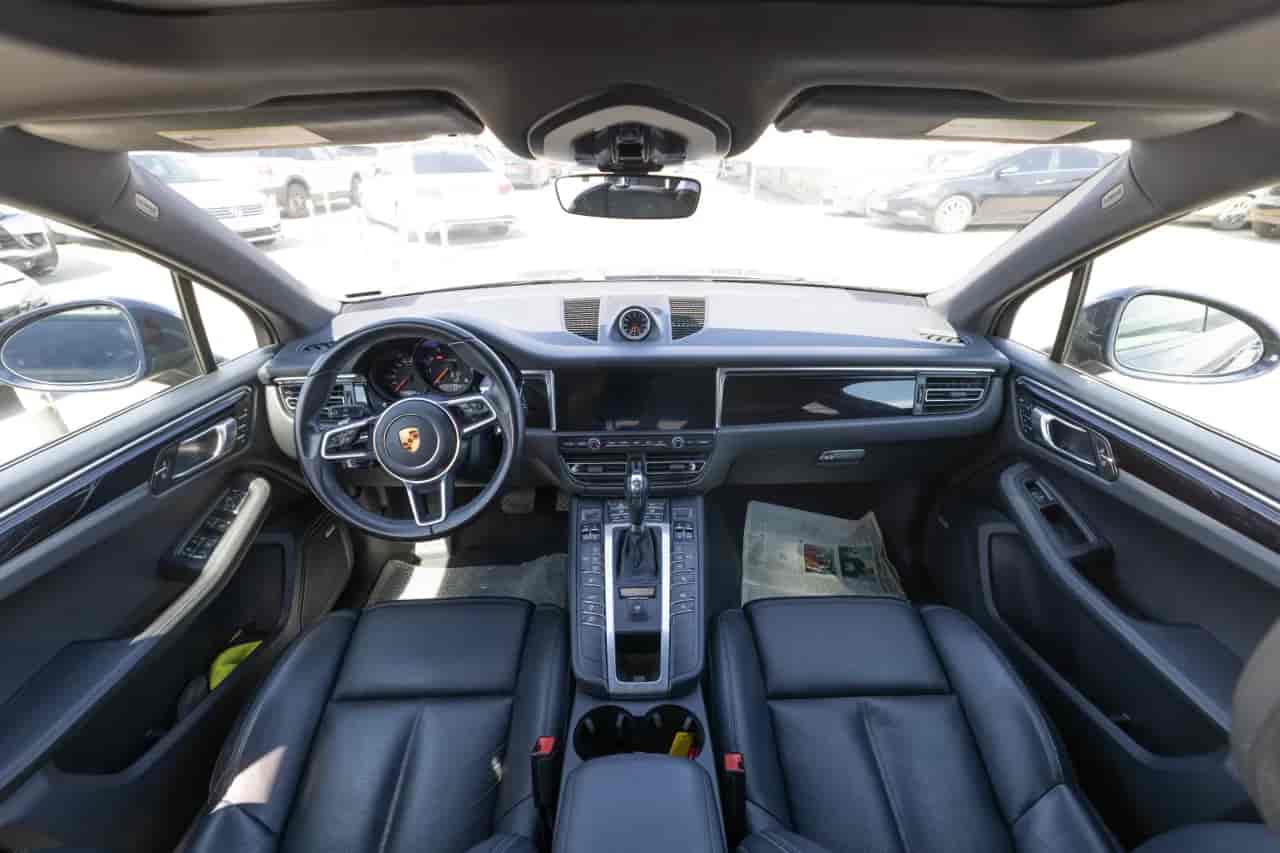 PORSCHE Macan - 9