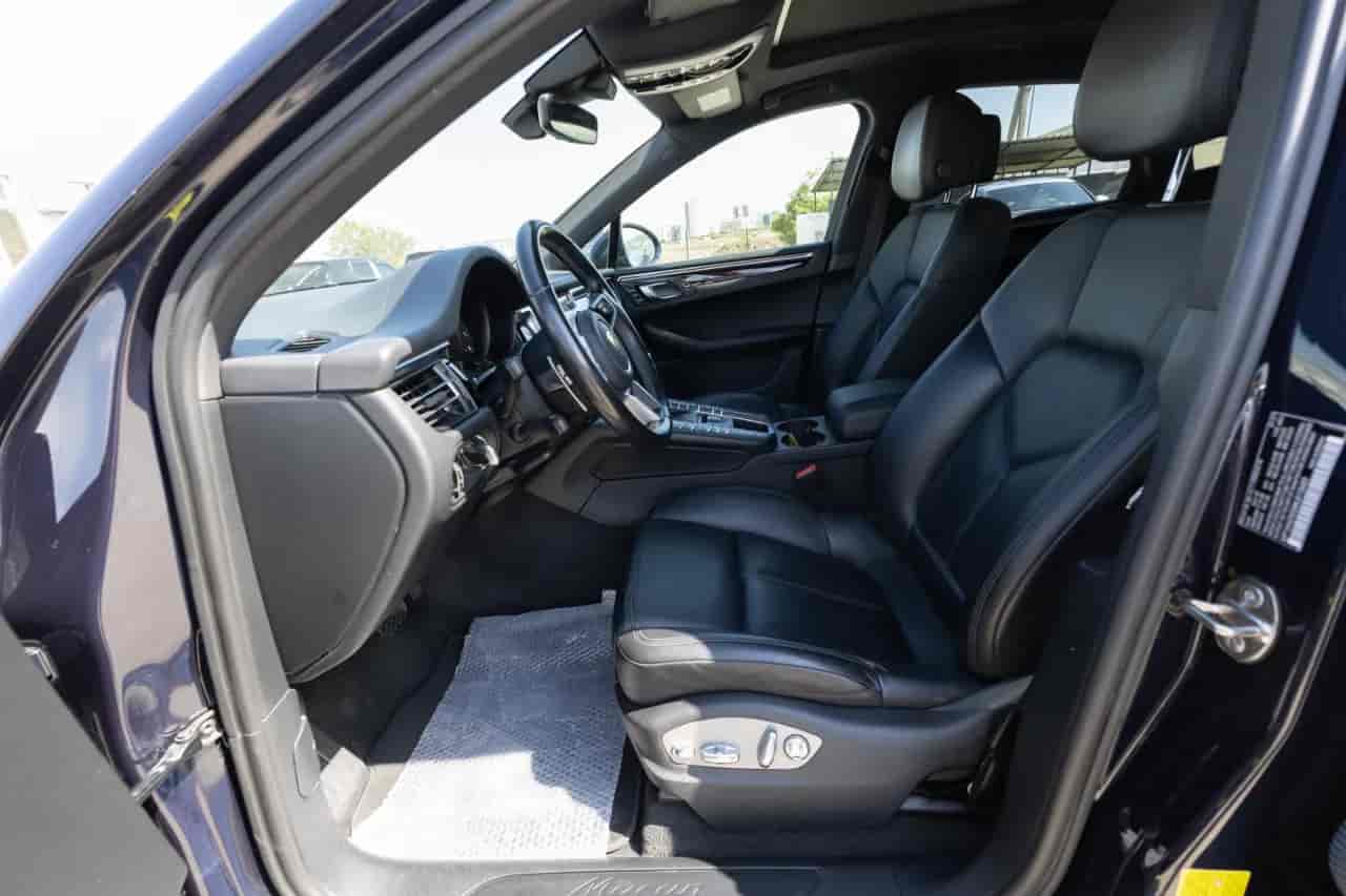 PORSCHE Macan - 10