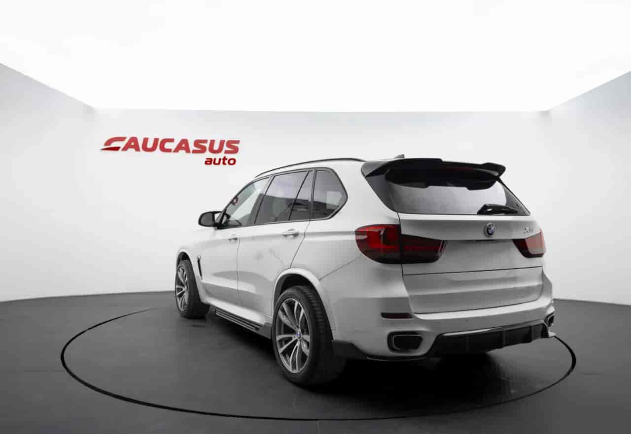 BMW X5 - 6
