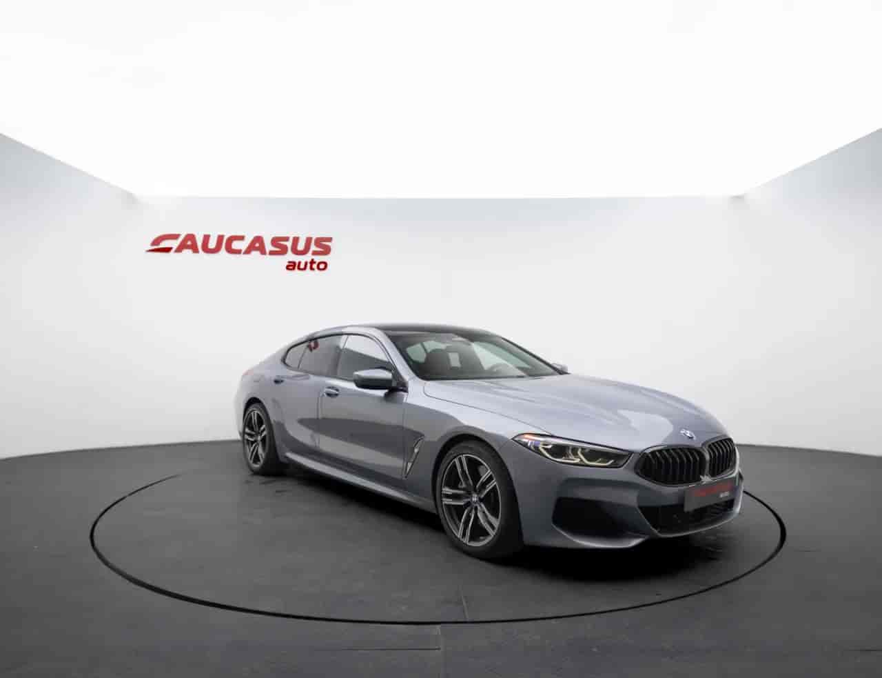BMW 8-Series - 3