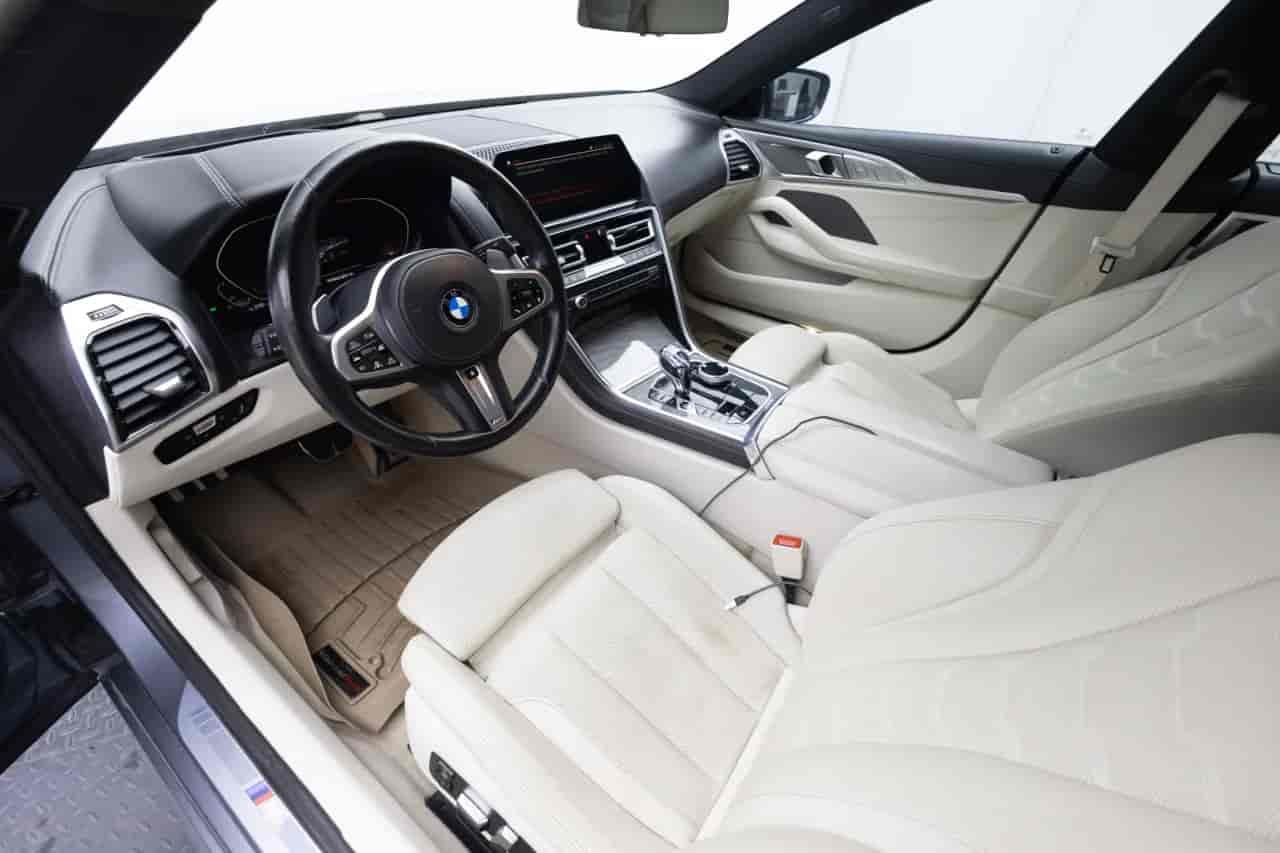 BMW 8-Series - 10