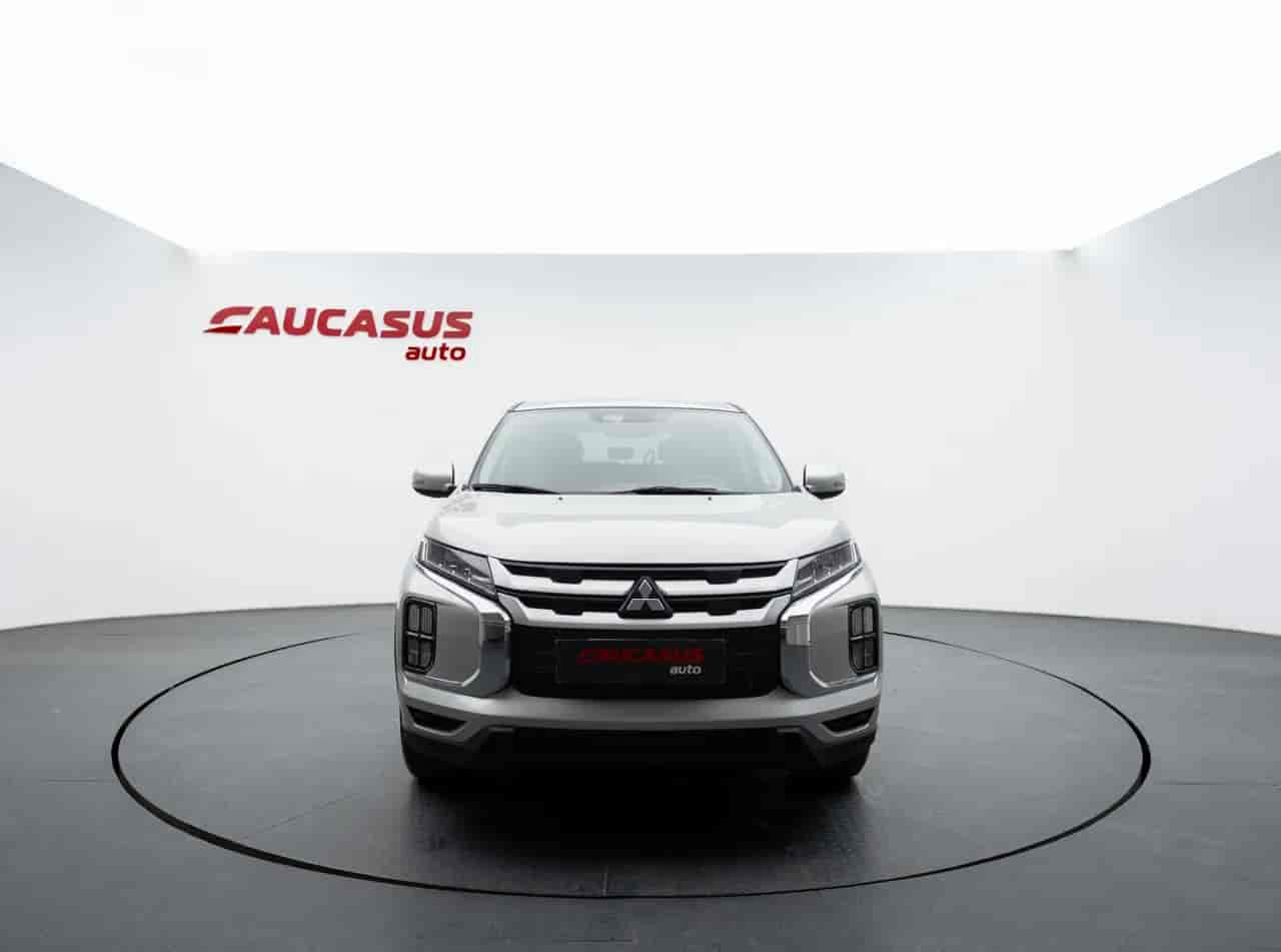 MITSUBISHI Outlander Sport - 2