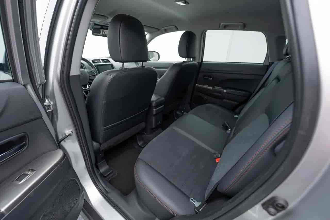MITSUBISHI Outlander Sport - 8