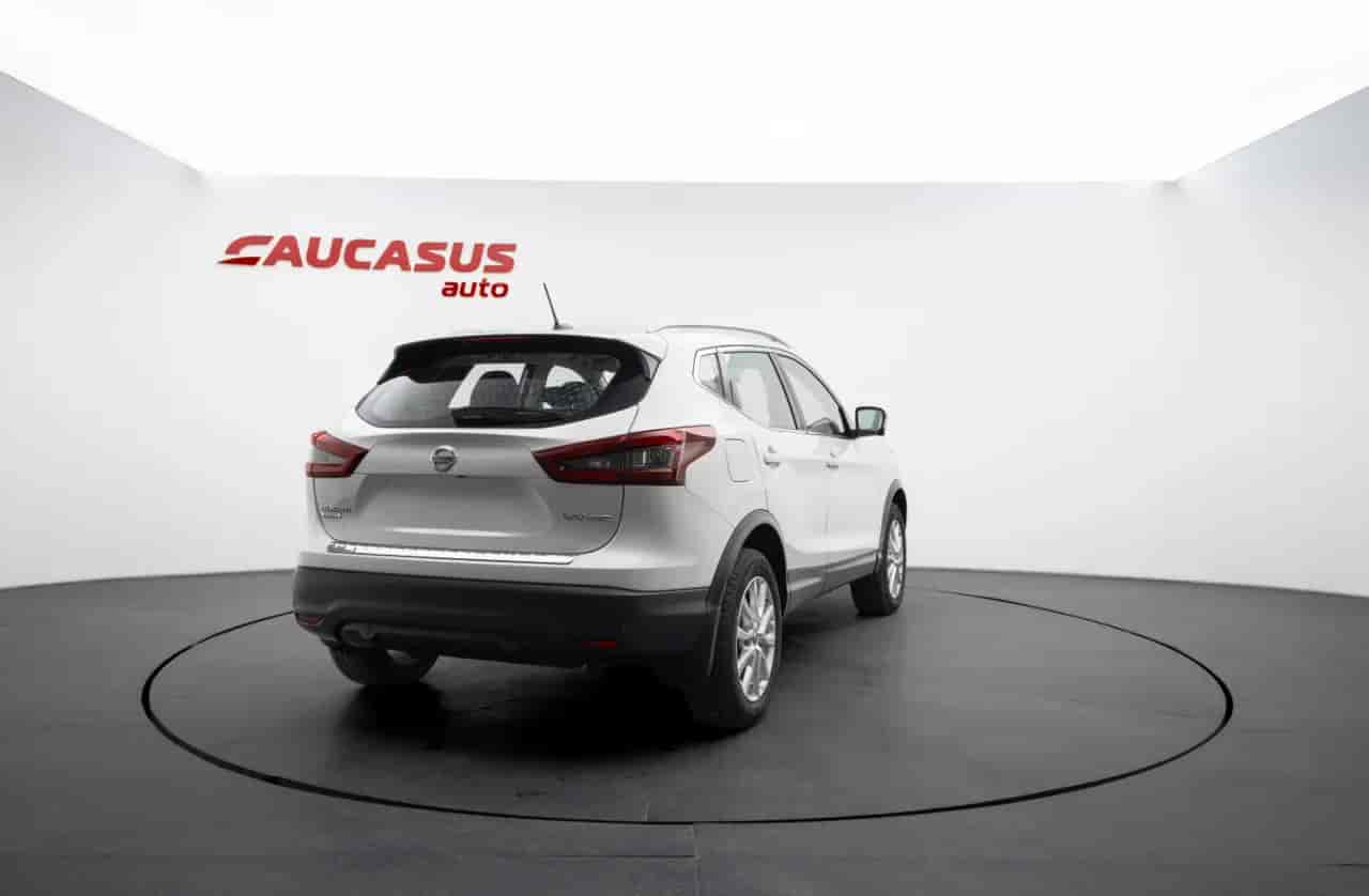 NISSAN Rogue - 4