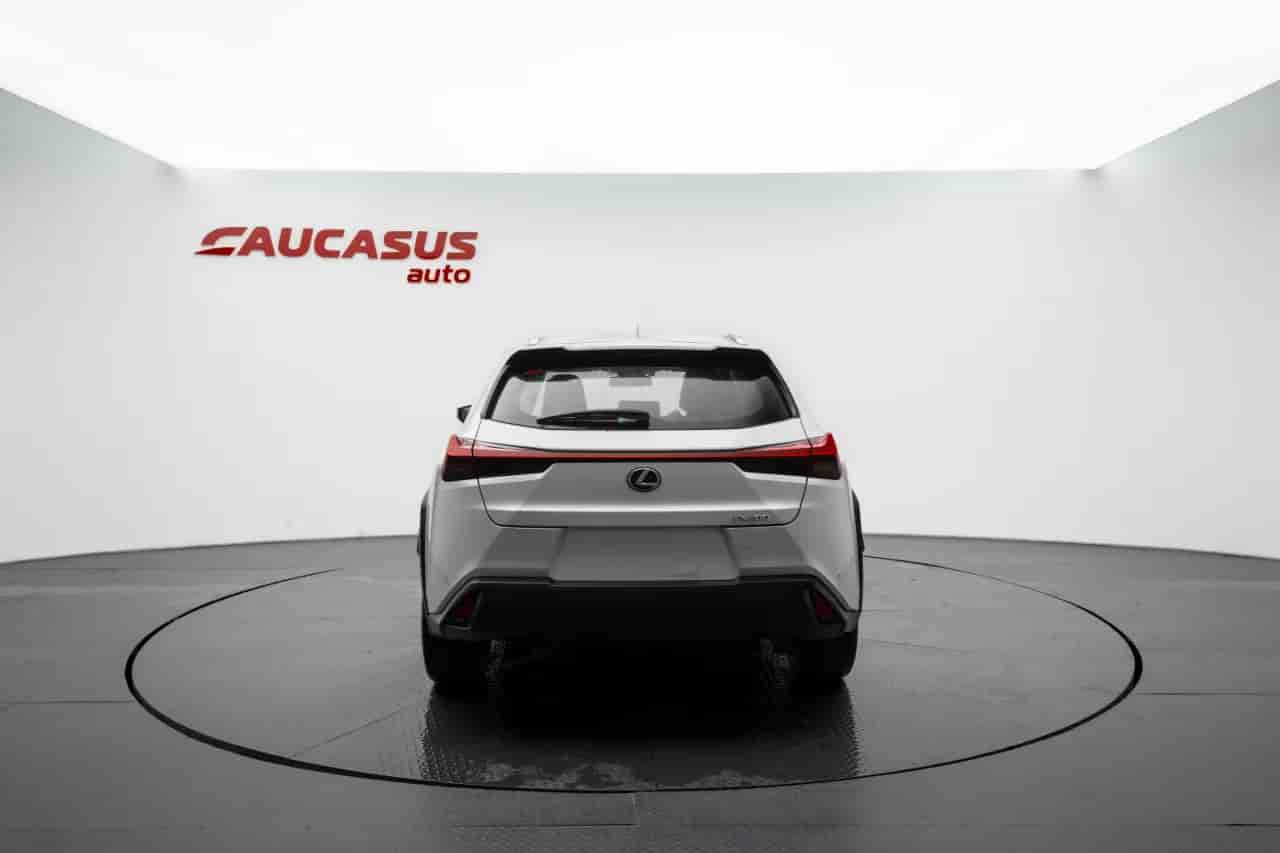 LEXUS UX - 5