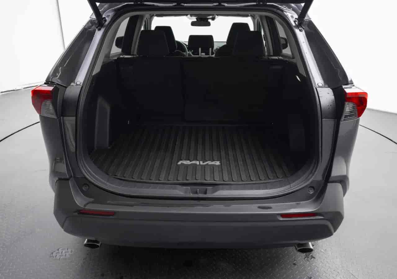 TOYOTA RAV4 - 7