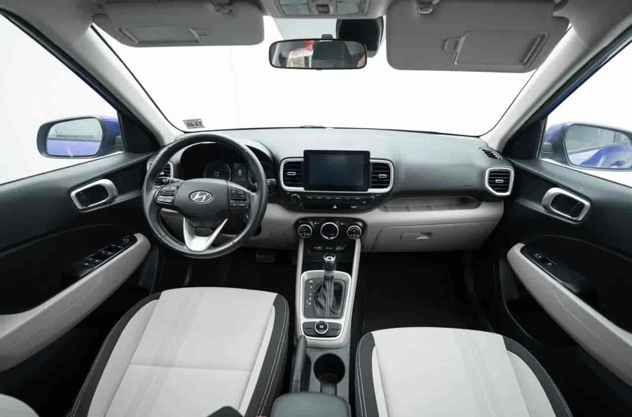 HYUNDAI Venue - 9