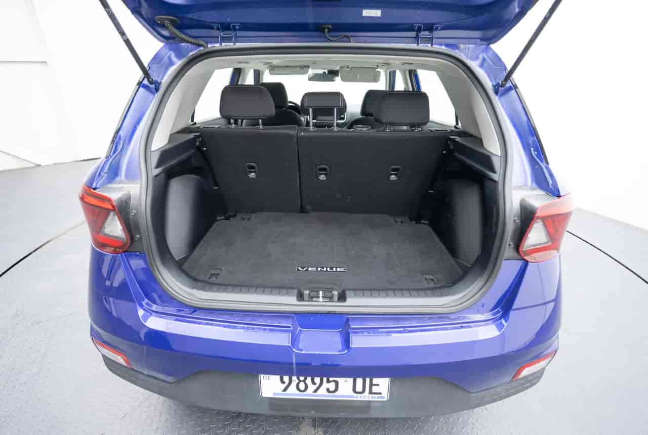 HYUNDAI Venue - 7