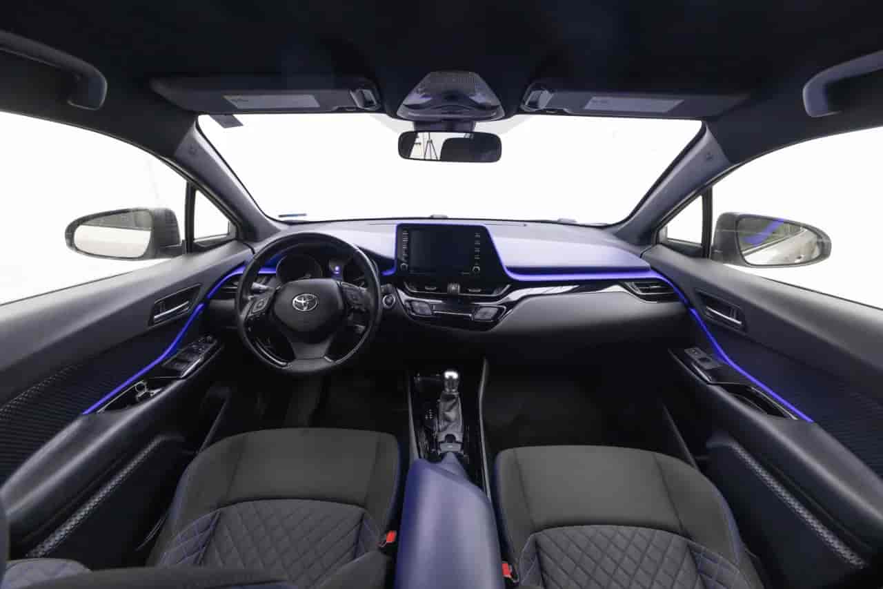 TOYOTA C-HR - 9