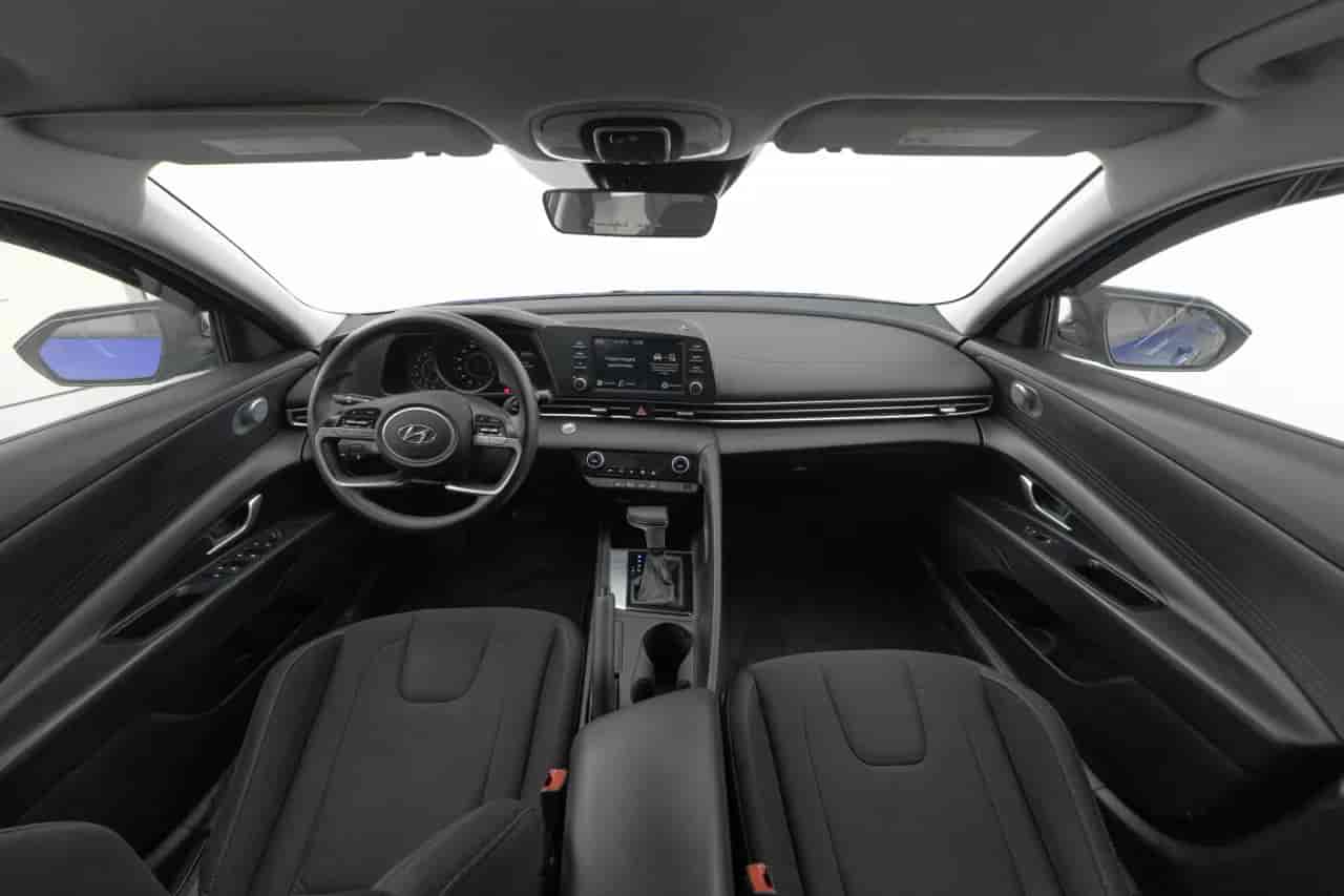HYUNDAI Elantra - 9