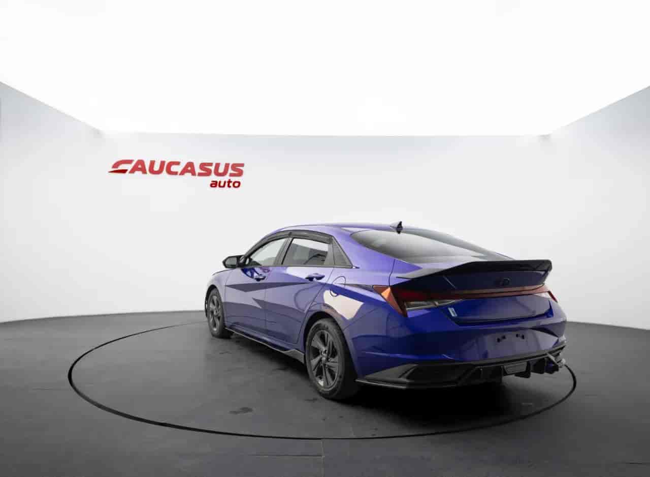HYUNDAI Elantra - 6