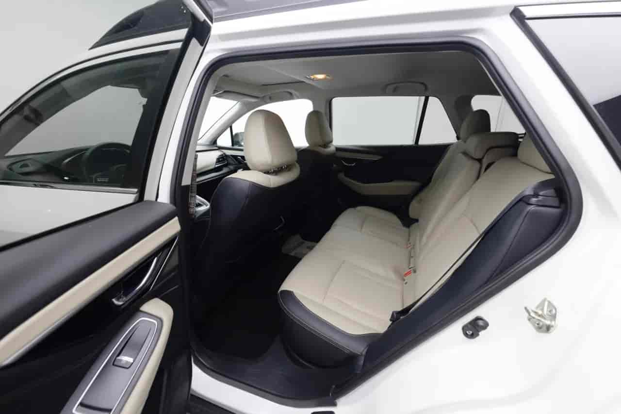 SUBARU Outback - 8