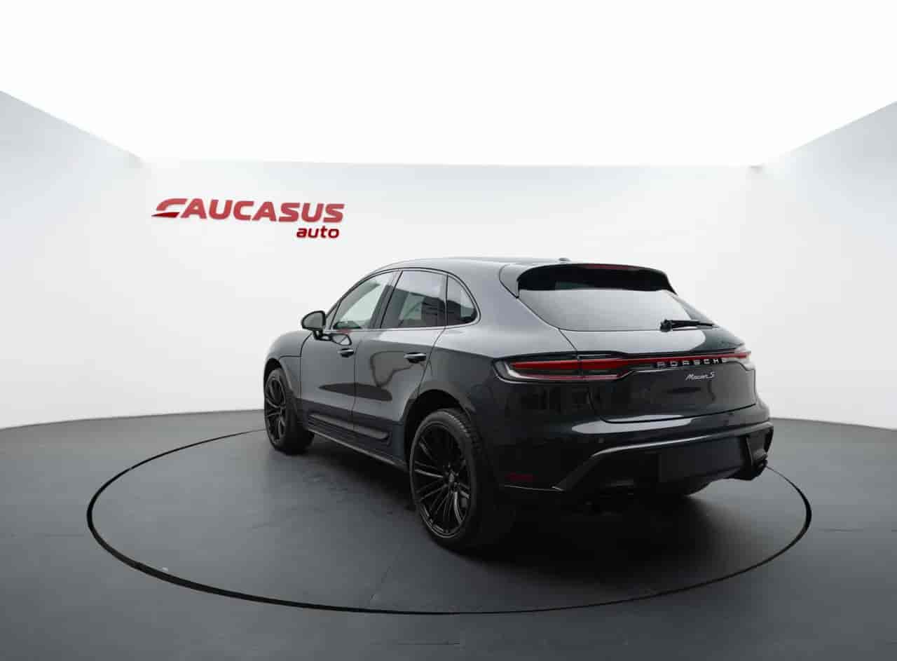 PORSCHE Macan - 6