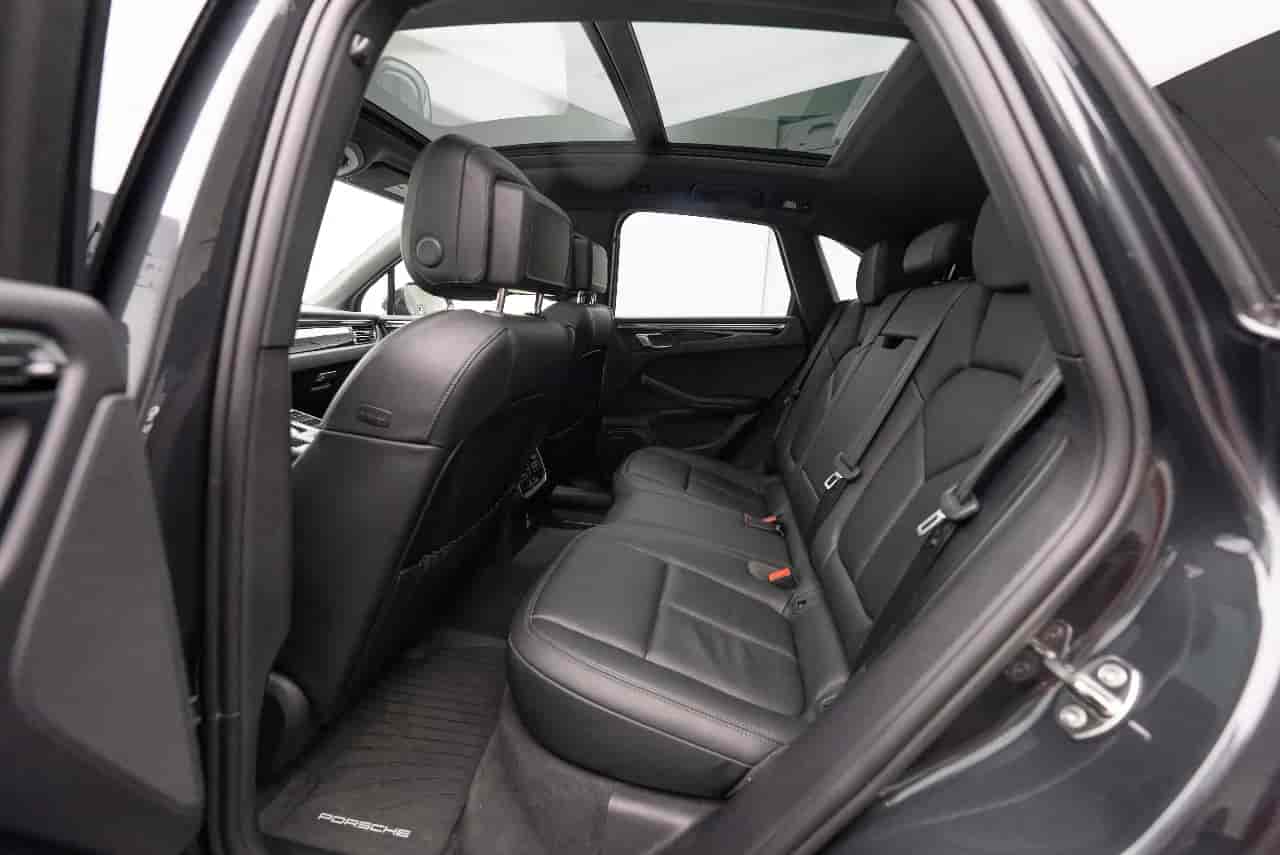 PORSCHE Macan - 7