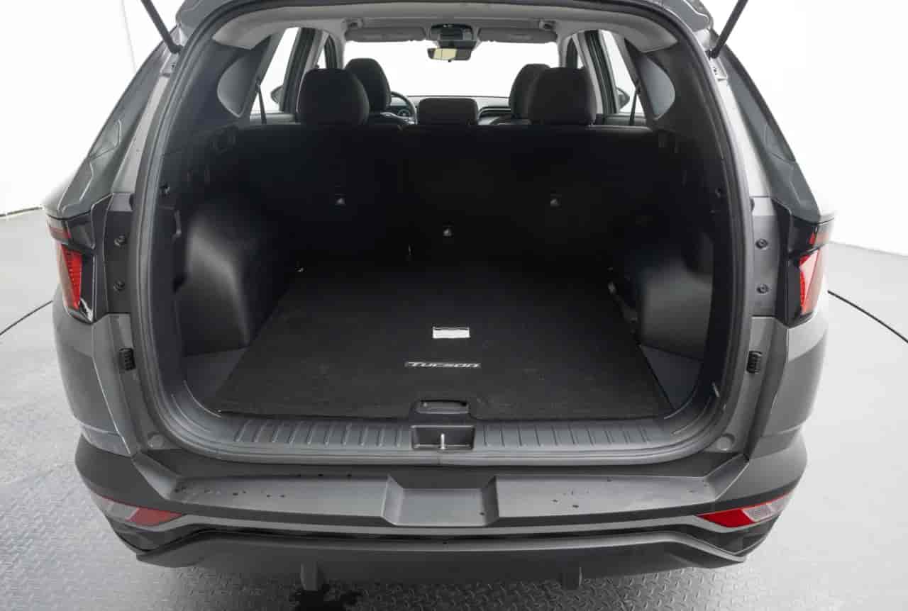 HYUNDAI Tucson - 7
