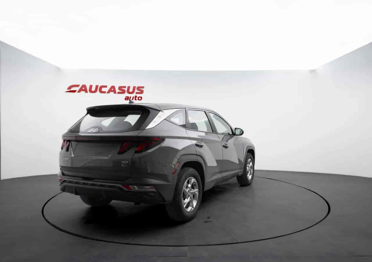 HYUNDAI Tucson - 4