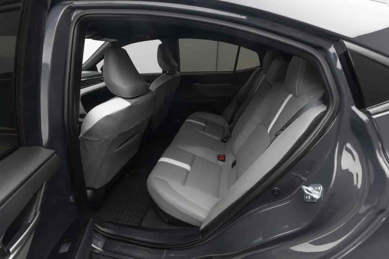 TOYOTA Camry - 8